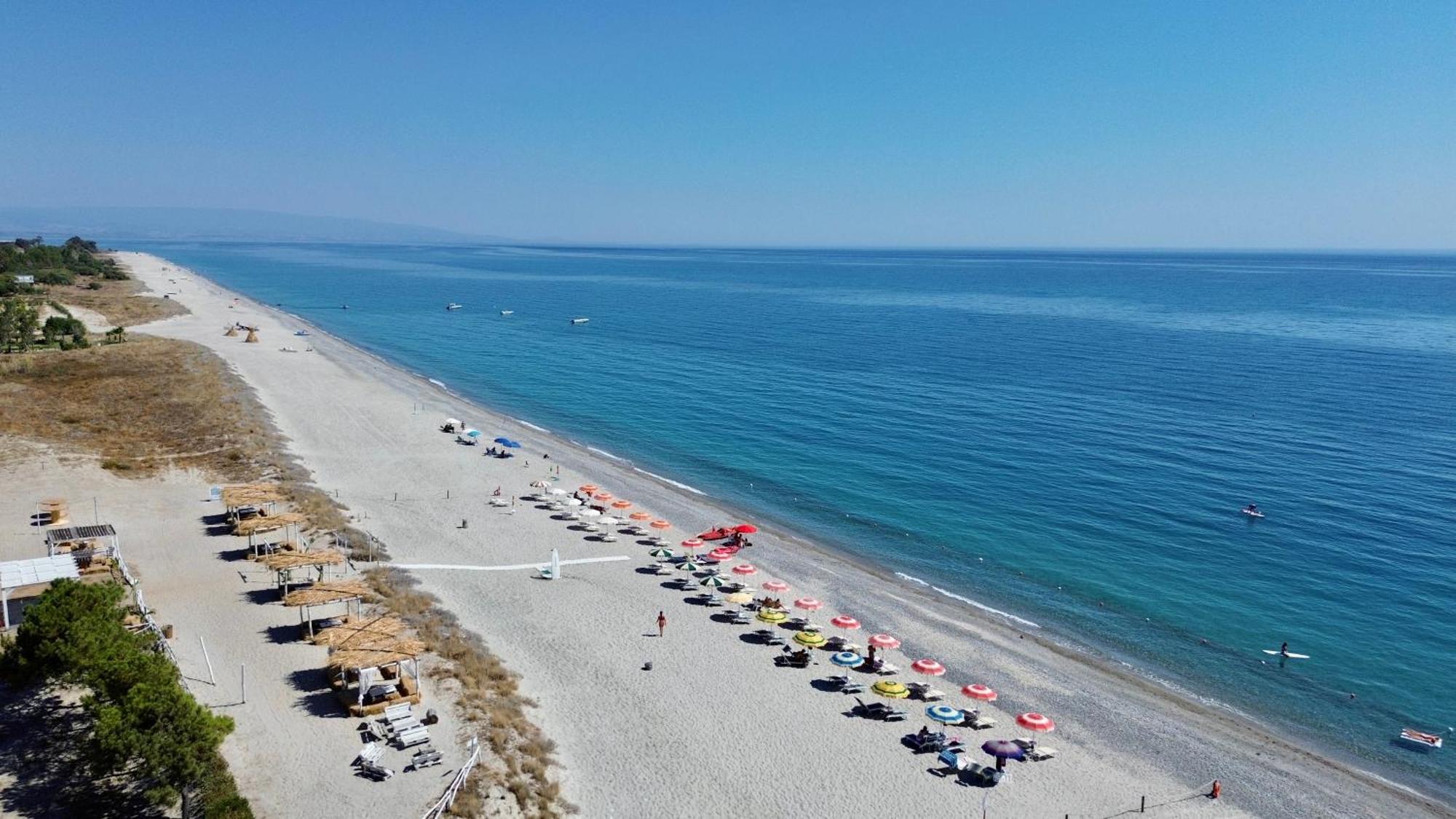 Villaggio Camping Poseidon - Bungalows & Rooms With Sea View In Nature Santa Caterina Dello Ionio Marina Екстер'єр фото